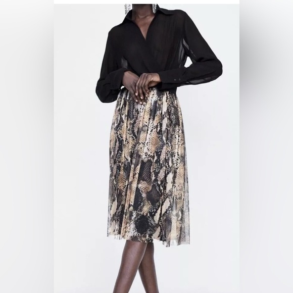 New with out tags womens zara Midi Skirt with Animal Print - Picture 3 of 7